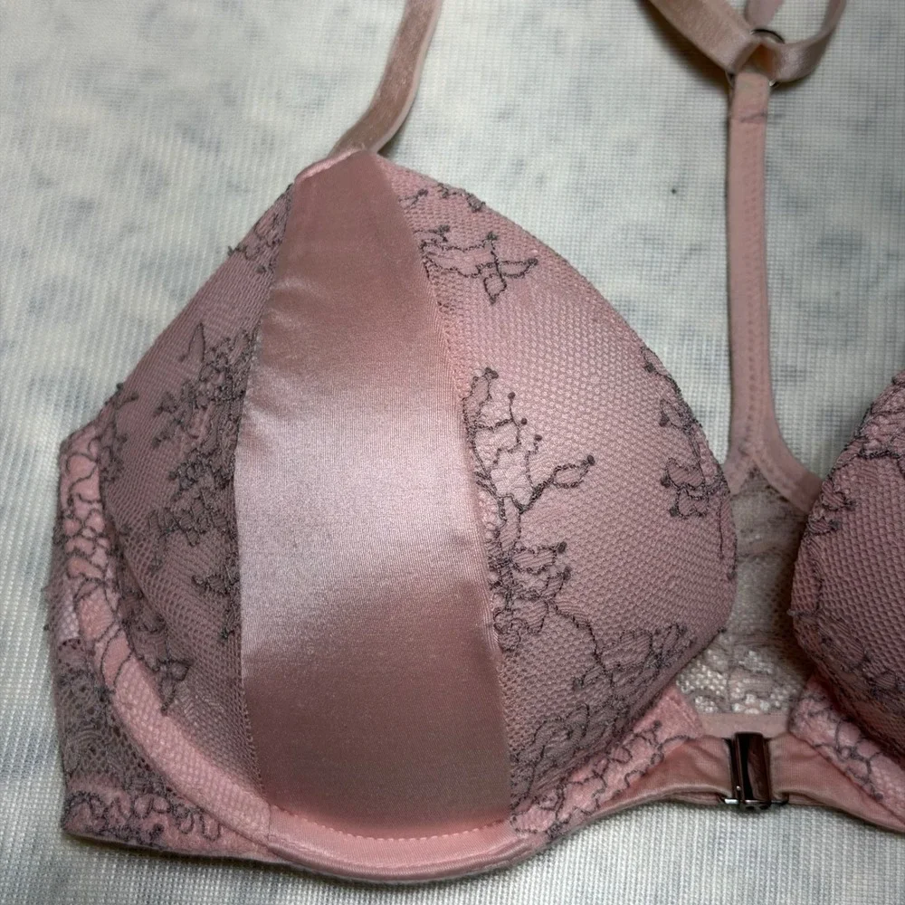 Victorias Secret Very Sexy Push-Up Bra 32D Peach  Lace Satin T-Back Racerback